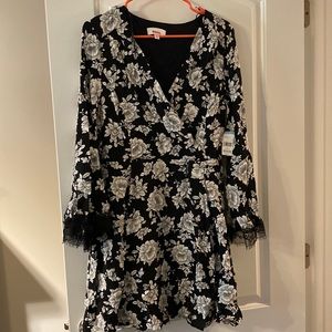 🐩🐩 NWT floral dress